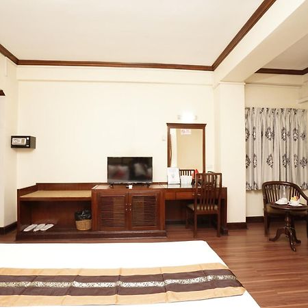 Grand Business Inn Bangkok Kültér fotó