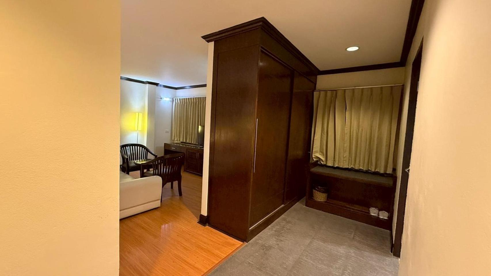 Grand Business Inn Bangkok Kültér fotó